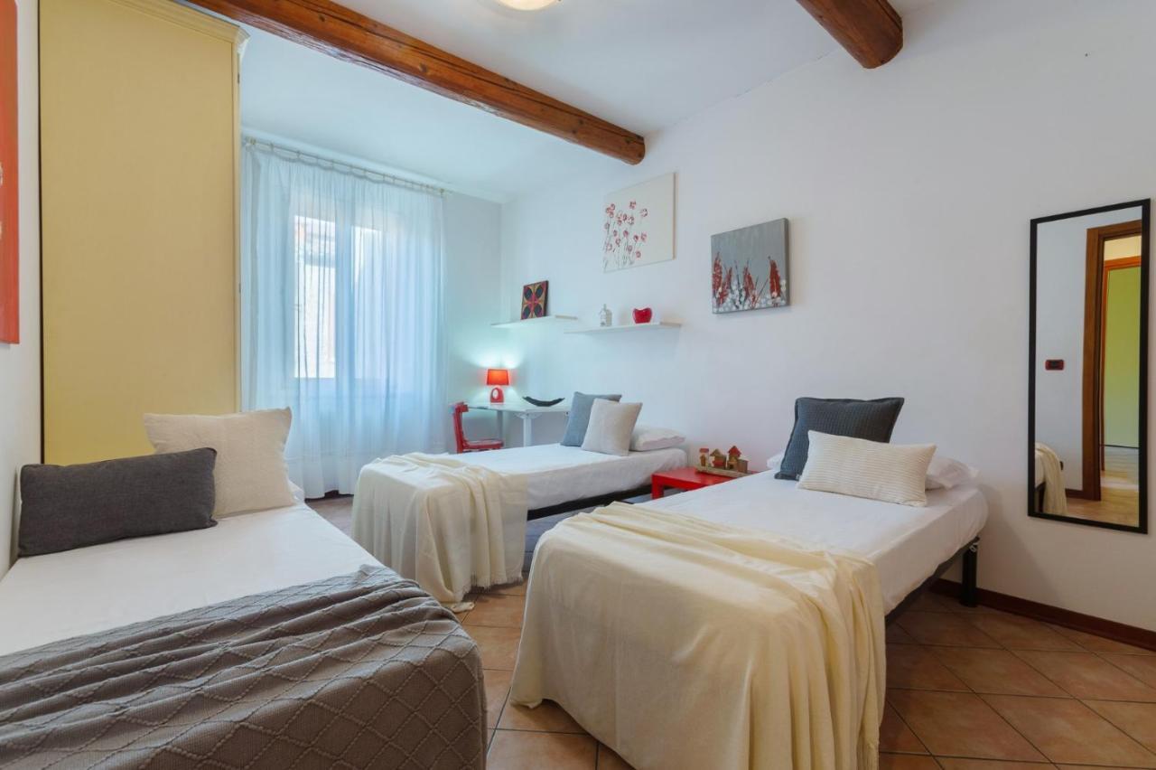 Central Ferrara Apartment Extérieur photo