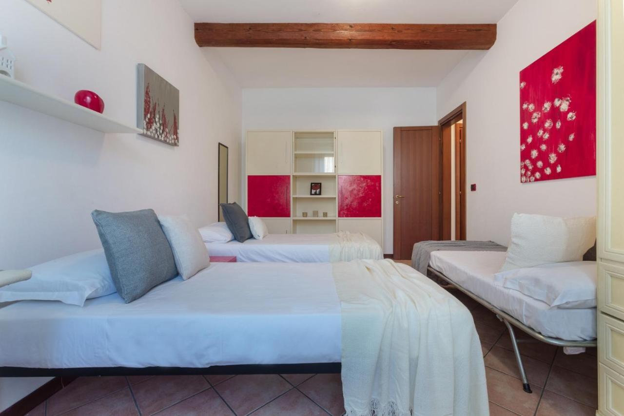 Central Ferrara Apartment Extérieur photo